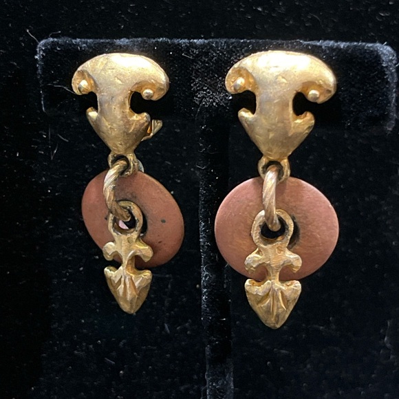 Kate Hines Brushed Goldtone FleurDeLis Dangling Vintage Clipon Jewelry Earrings - Picture 6 of 14